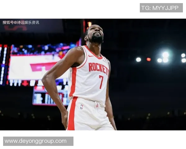今日火箭对阵雷霆比赛数据分析及精彩瞬间回顾